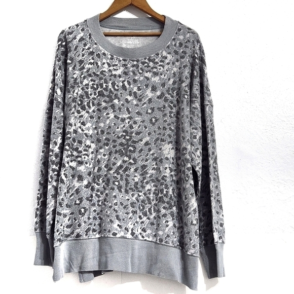 Nwot Aerie Leopard Print Oversized Fuzzy Comfy Sweatshirt - Picture 1 of 10